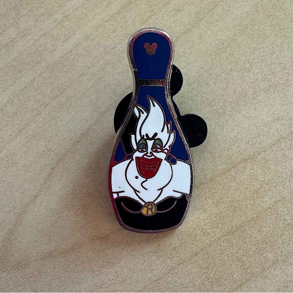 Disney Pins - The Little Mermaid Ursula Bowling Pin Hidden Mickey Limited 2008